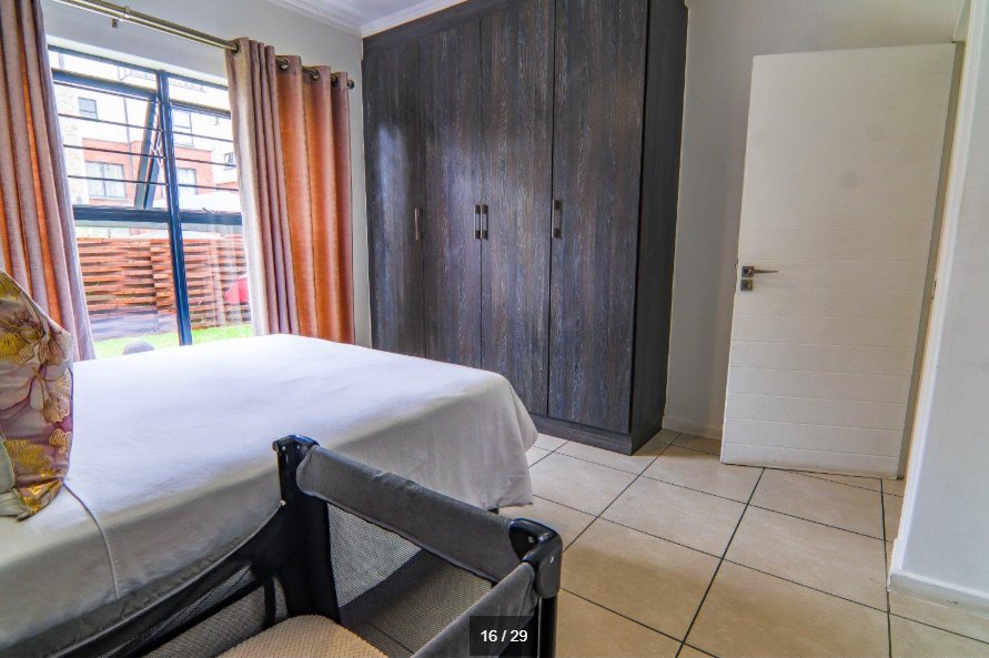 3 Bedroom Property for Sale in Greenstone Crest Gauteng