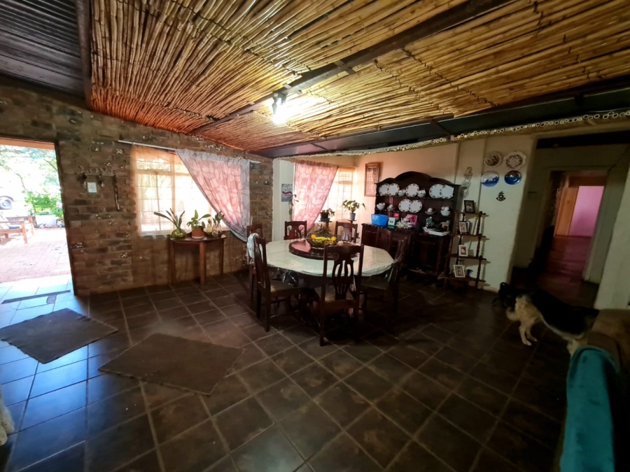 3 Bedroom Property for Sale in Haakdoornboom AH Gauteng