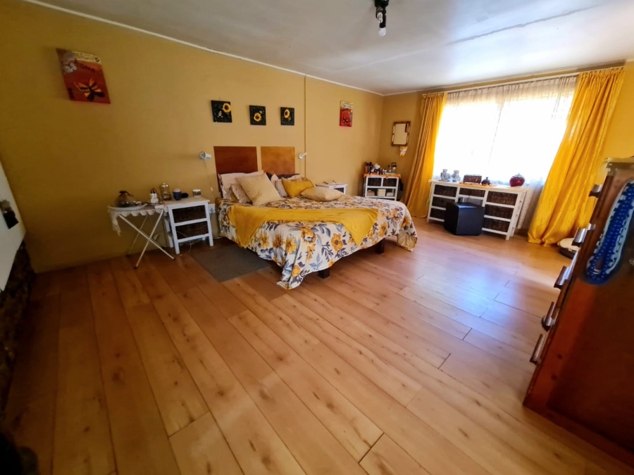 3 Bedroom Property for Sale in Haakdoornboom AH Gauteng