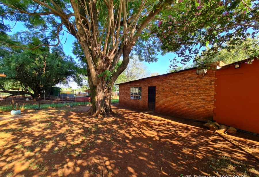 3 Bedroom Property for Sale in Haakdoornboom AH Gauteng