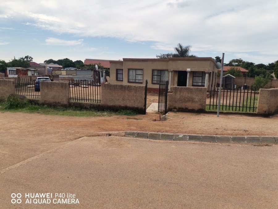 3 Bedroom Property for Sale in Soshanguve P Gauteng