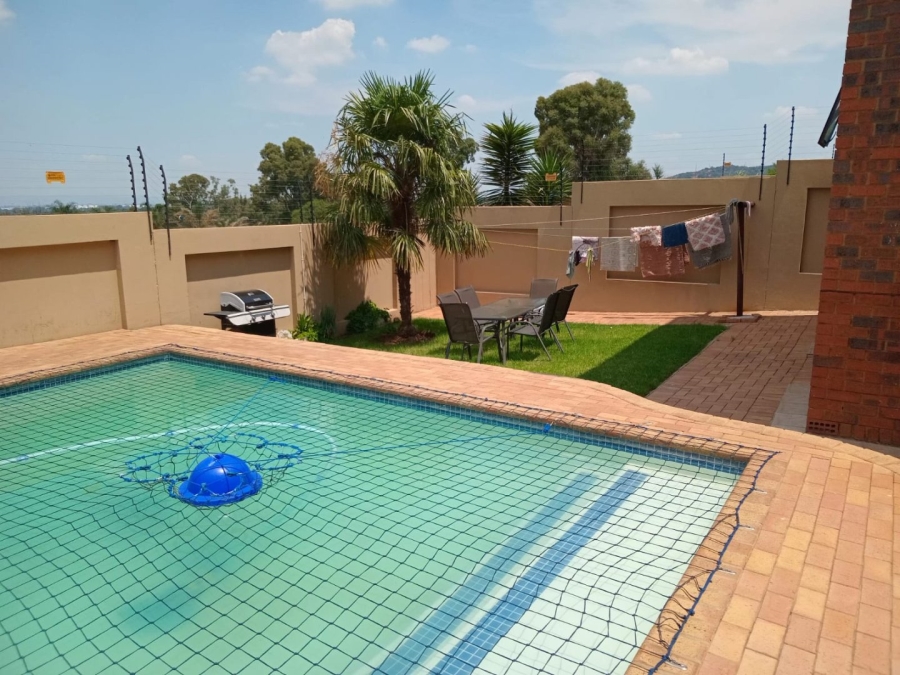 3 Bedroom Property for Sale in South Crest Gauteng