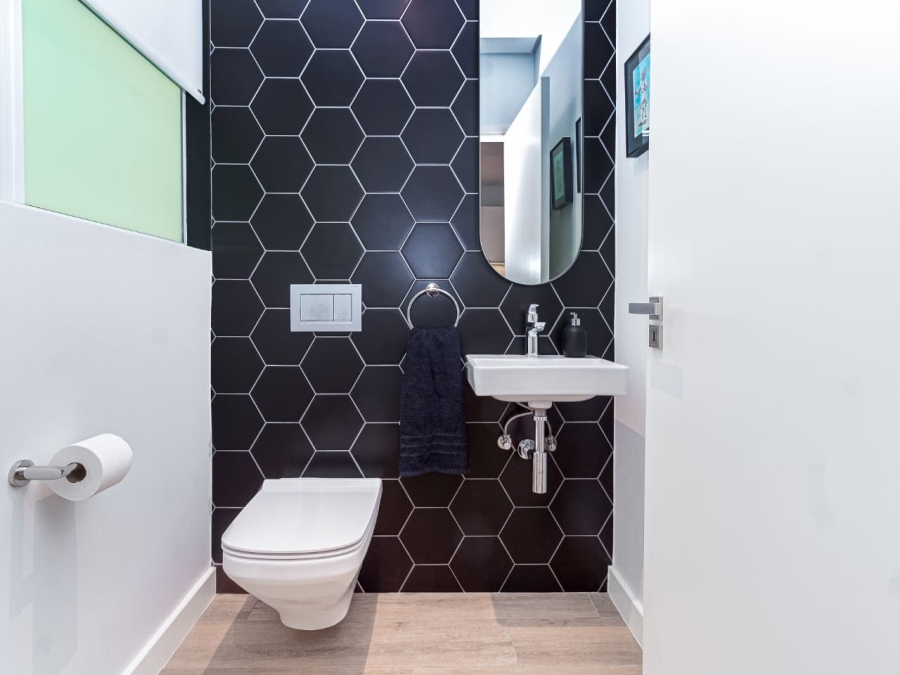 1 Bedroom Property for Sale in Hyde Park Gauteng