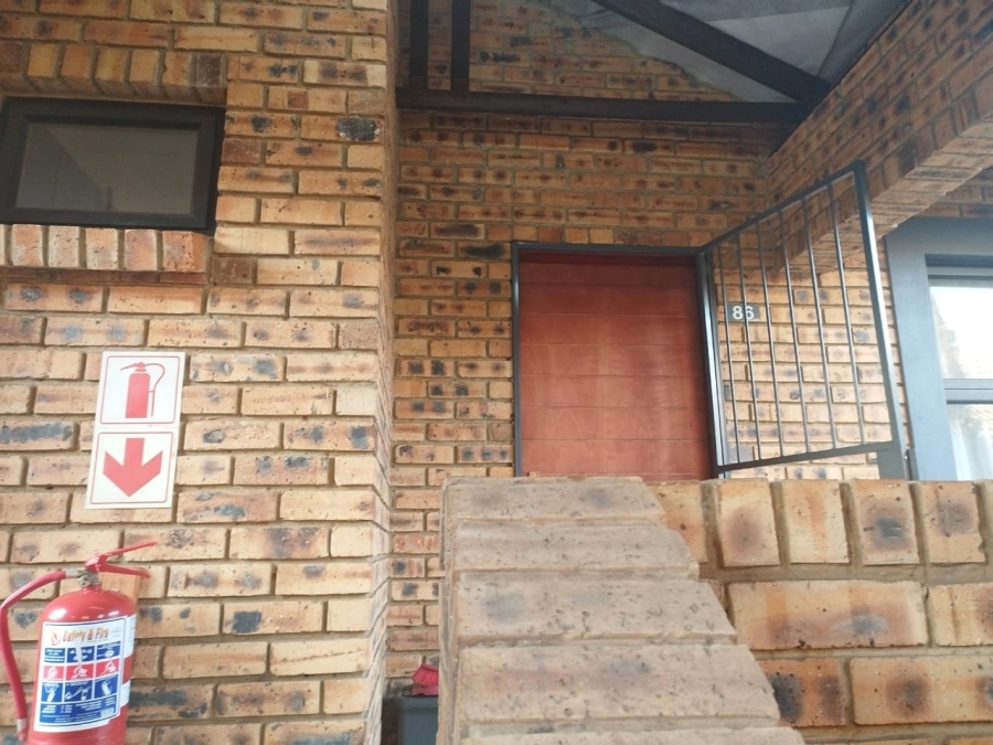 3 Bedroom Property for Sale in Albemarle Ext 1 Gauteng