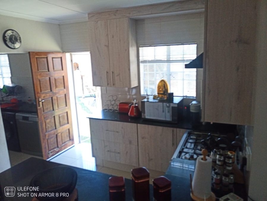 4 Bedroom Property for Sale in Dalpark Gauteng