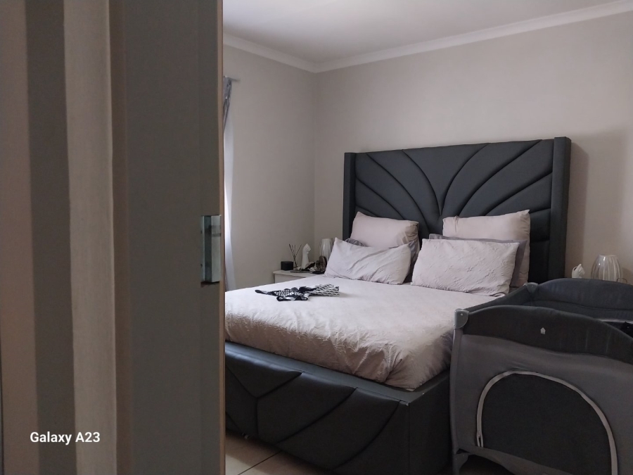 3 Bedroom Property for Sale in Albertsdal Gauteng