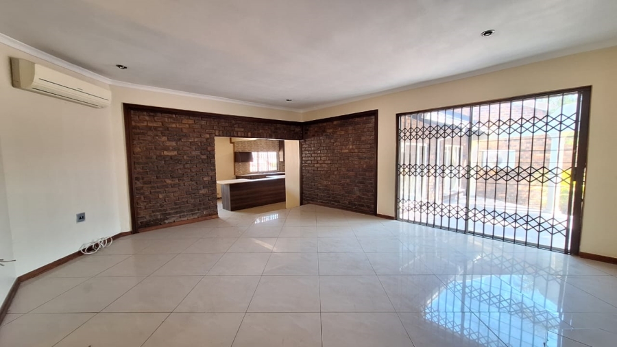 4 Bedroom Property for Sale in The Reeds Gauteng