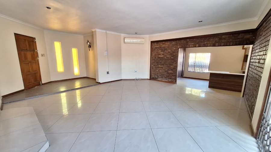 4 Bedroom Property for Sale in The Reeds Gauteng