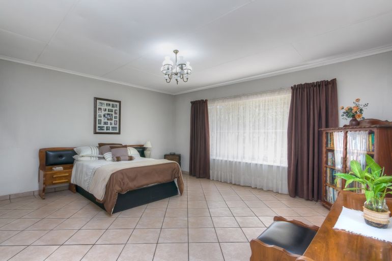 9 Bedroom Property for Sale in Walkerville Gauteng