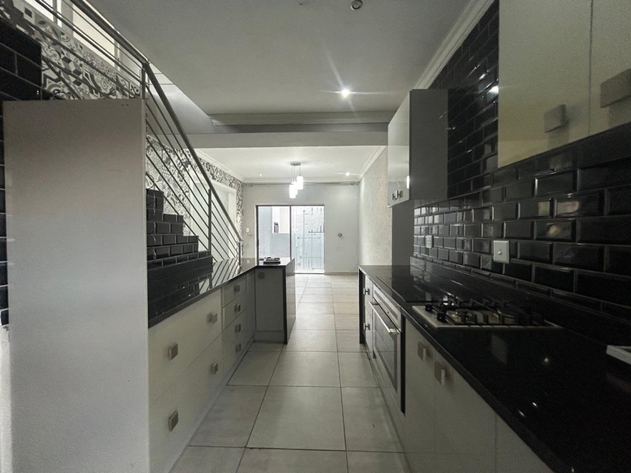4 Bedroom Property for Sale in Sagewood Gauteng