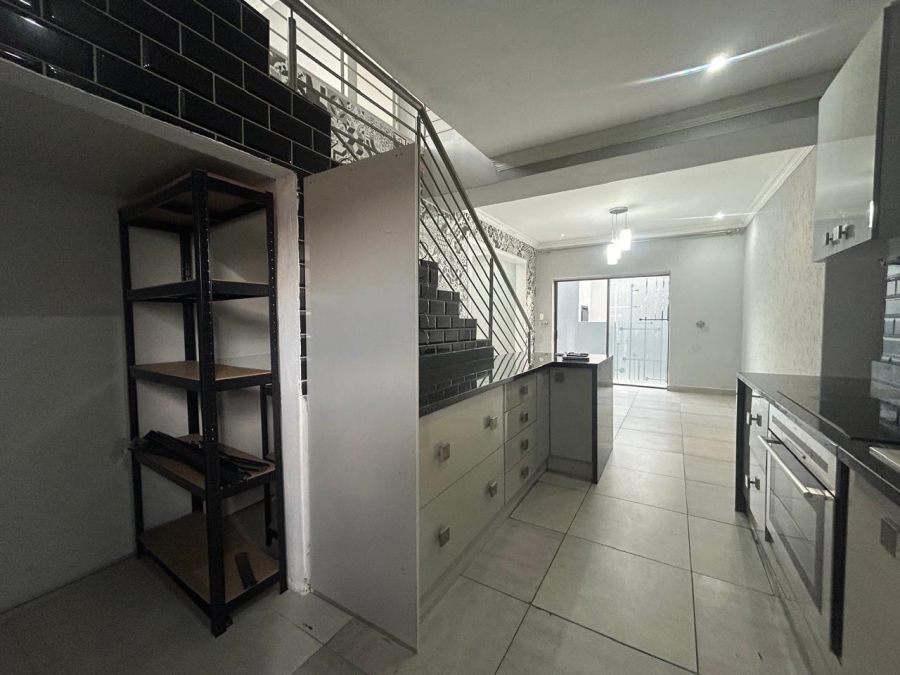 4 Bedroom Property for Sale in Sagewood Gauteng