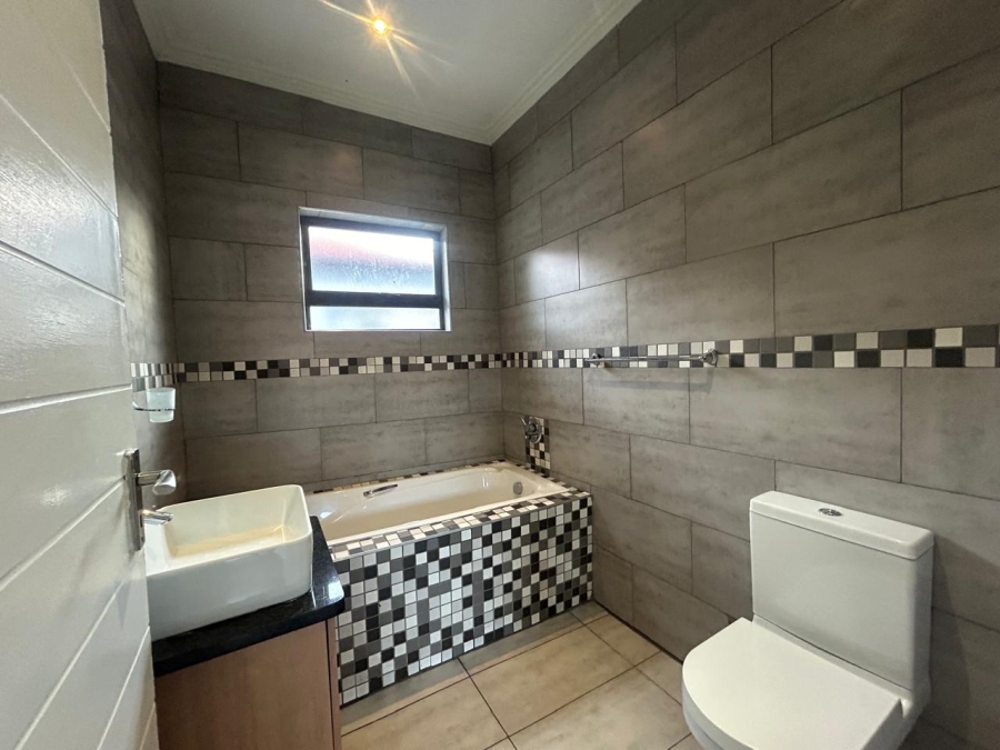 4 Bedroom Property for Sale in Sagewood Gauteng