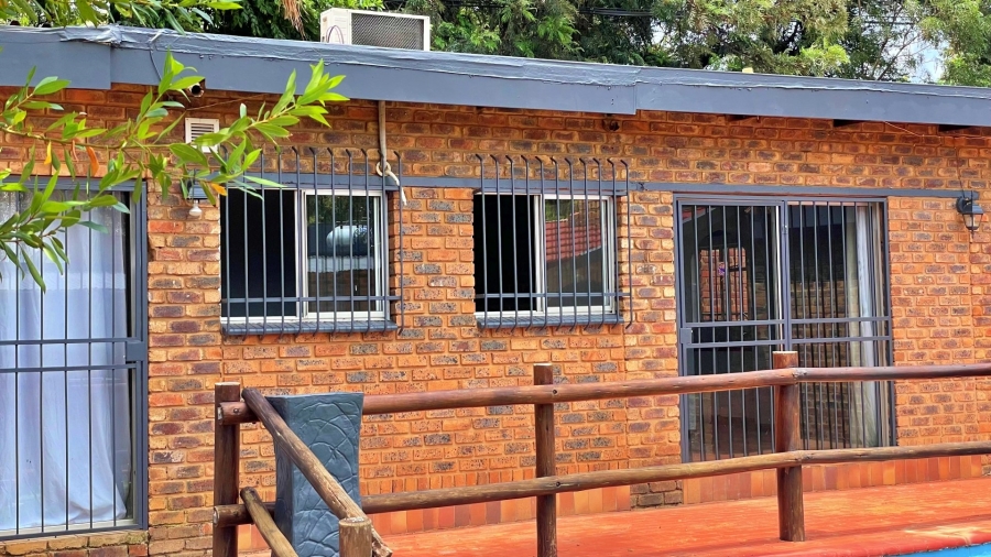 To Let 3 Bedroom Property for Rent in Monument Park Gauteng