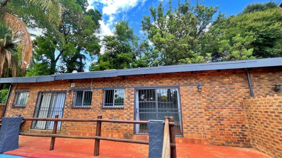 To Let 3 Bedroom Property for Rent in Monument Park Gauteng