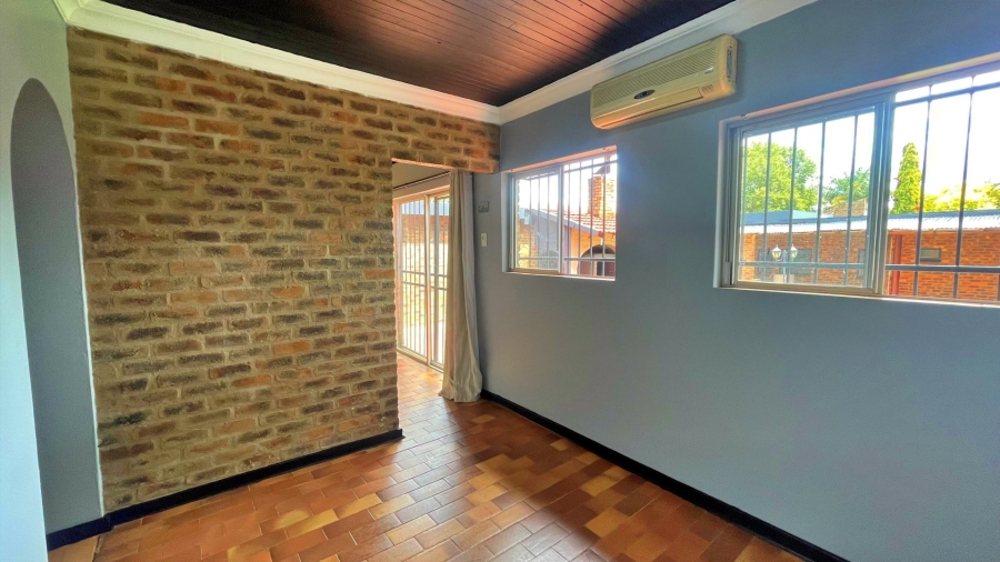 To Let 3 Bedroom Property for Rent in Monument Park Gauteng