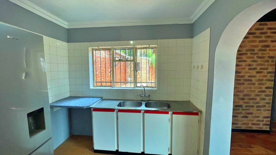 To Let 3 Bedroom Property for Rent in Monument Park Gauteng