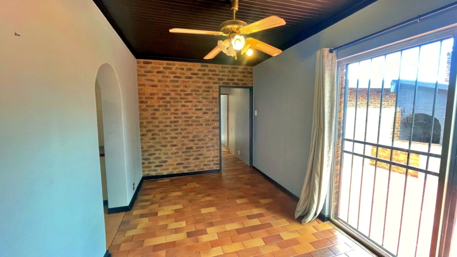 To Let 3 Bedroom Property for Rent in Monument Park Gauteng