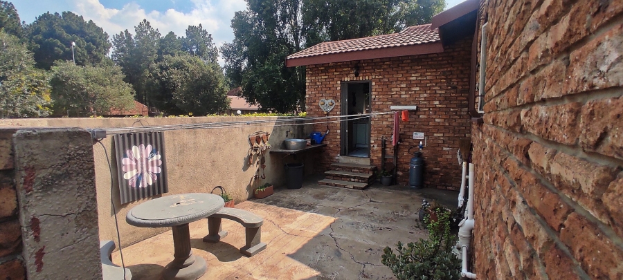 3 Bedroom Property for Sale in Vanderbijlpark SE 4 Gauteng