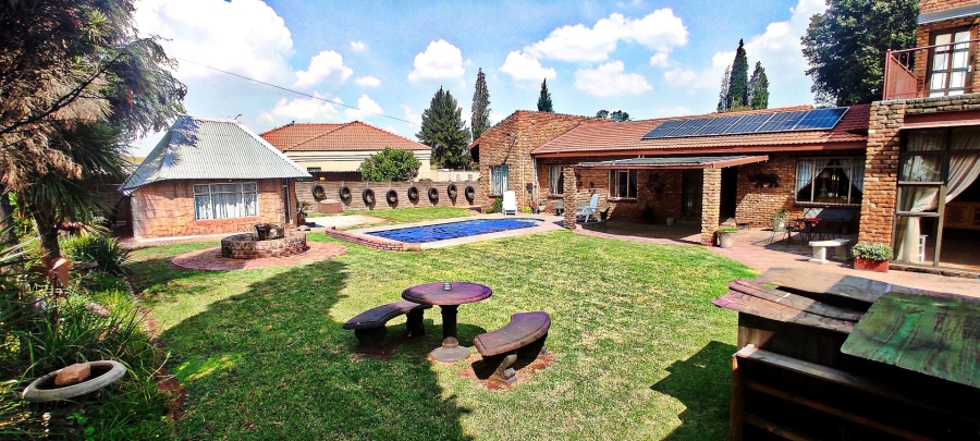 3 Bedroom Property for Sale in Vanderbijlpark SE 4 Gauteng