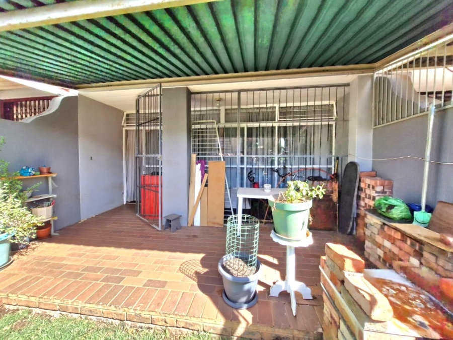 3 Bedroom Property for Sale in Sinoville Gauteng