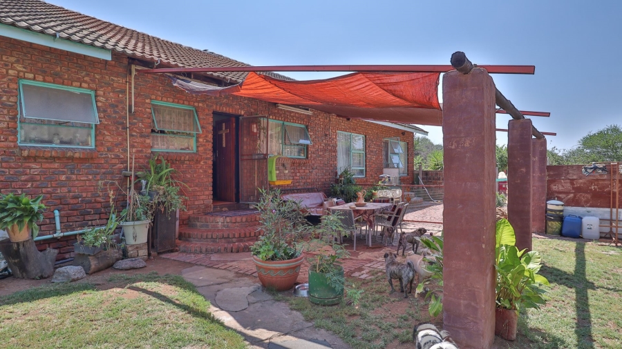 20 Bedroom Property for Sale in Lusthof Gauteng