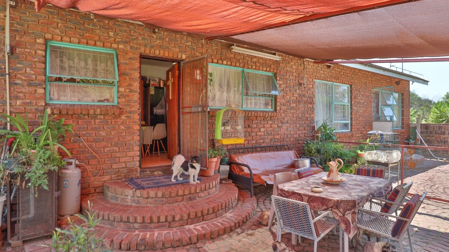 20 Bedroom Property for Sale in Lusthof Gauteng