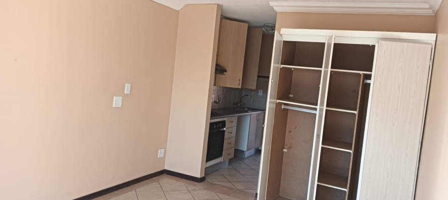 1 Bedroom Property for Sale in The Orchards Gauteng