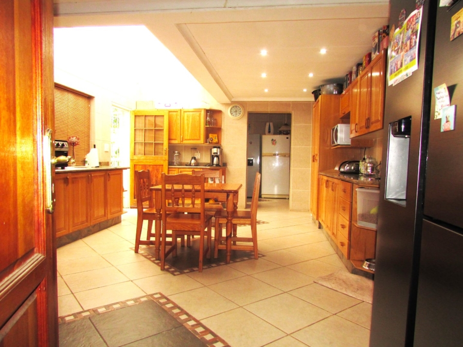 4 Bedroom Property for Sale in Vanderbijlpark SW 5 Gauteng