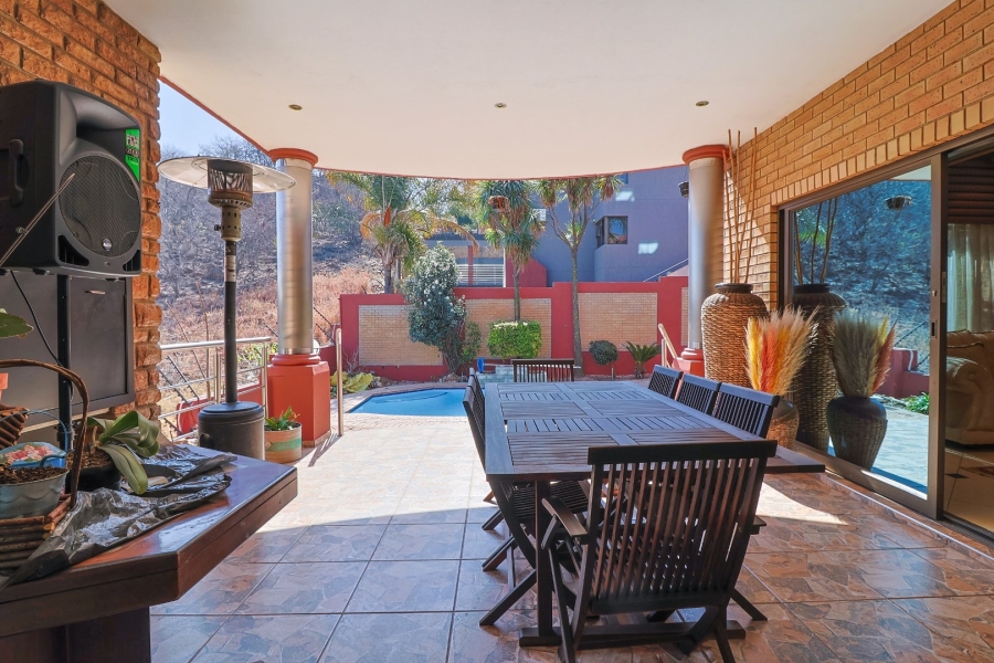 5 Bedroom Property for Sale in Bassonia Estate Gauteng