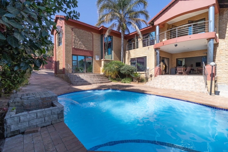 5 Bedroom Property for Sale in Bassonia Estate Gauteng