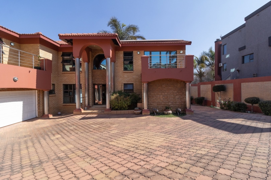 5 Bedroom Property for Sale in Bassonia Estate Gauteng