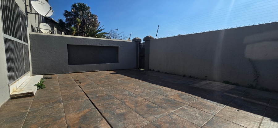2 Bedroom Property for Sale in Raceview Gauteng