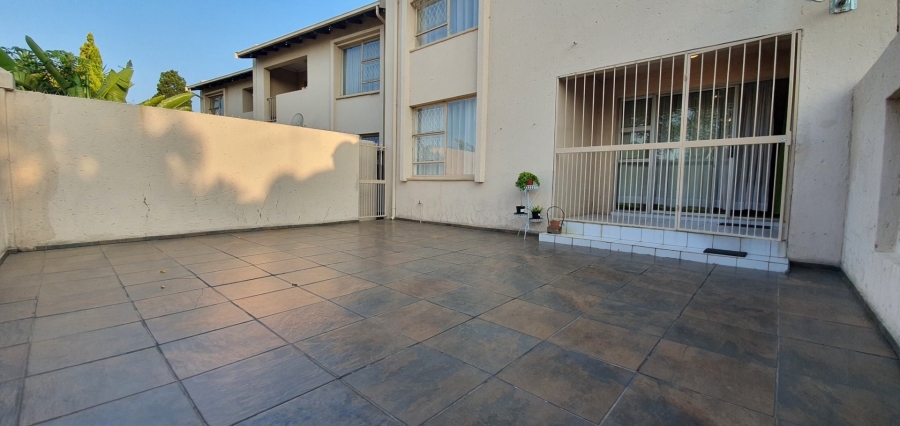 To Let 2 Bedroom Property for Rent in Raceview Gauteng