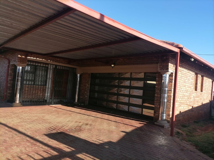 3 Bedroom Property for Sale in Dawn Park Gauteng