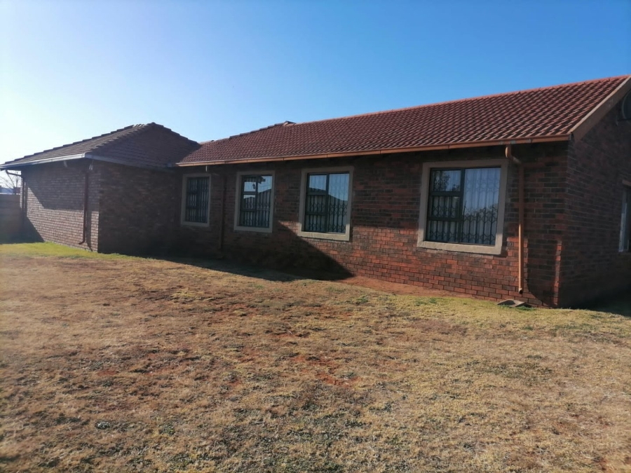 3 Bedroom Property for Sale in Dawn Park Gauteng