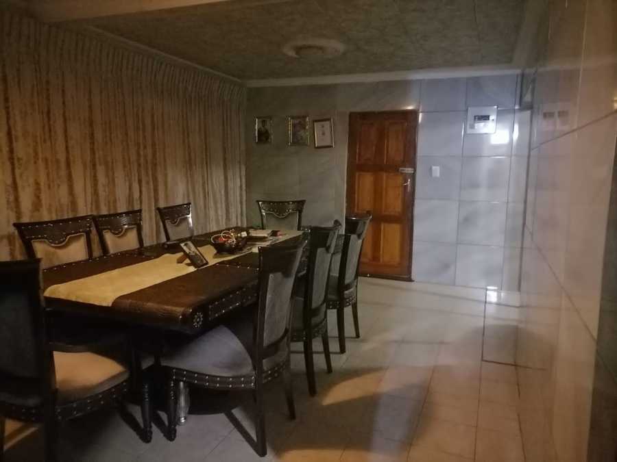 3 Bedroom Property for Sale in Dawn Park Gauteng