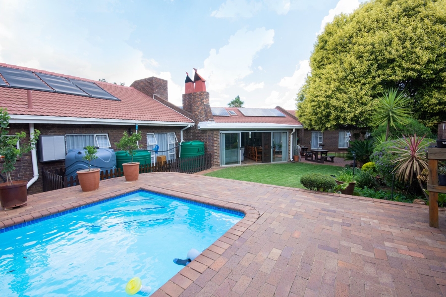 6 Bedroom Property for Sale in Jordaan Park Gauteng