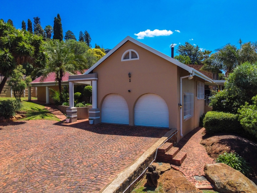 3 Bedroom Property for Sale in Glenvista Gauteng