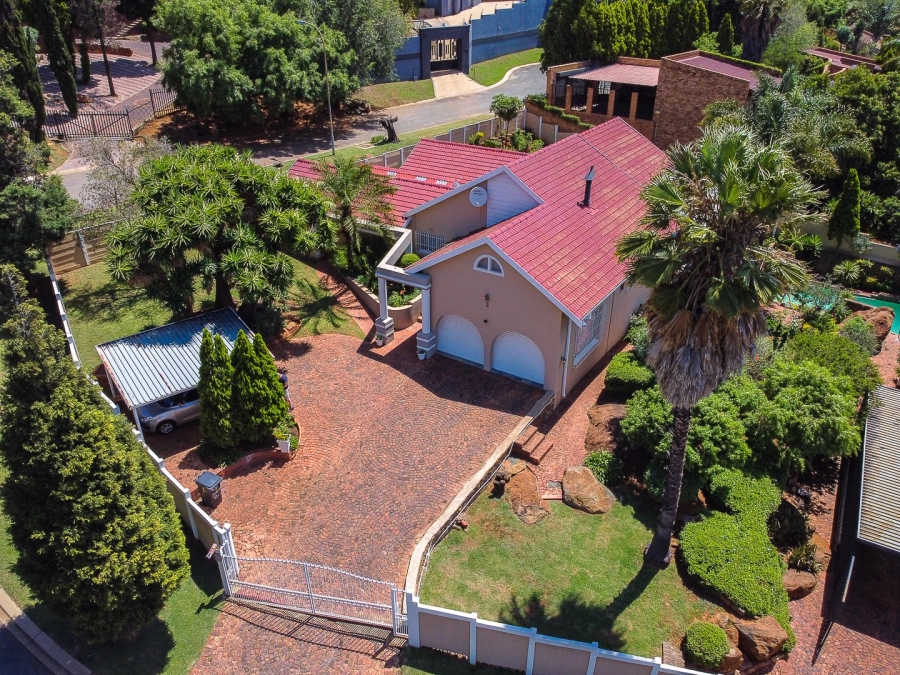 3 Bedroom Property for Sale in Glenvista Gauteng