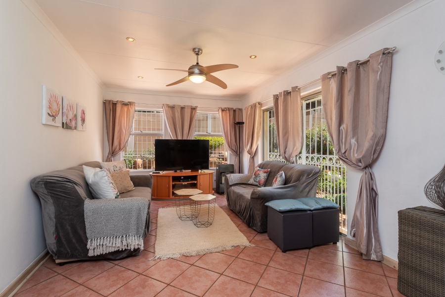 3 Bedroom Property for Sale in Glenvista Gauteng