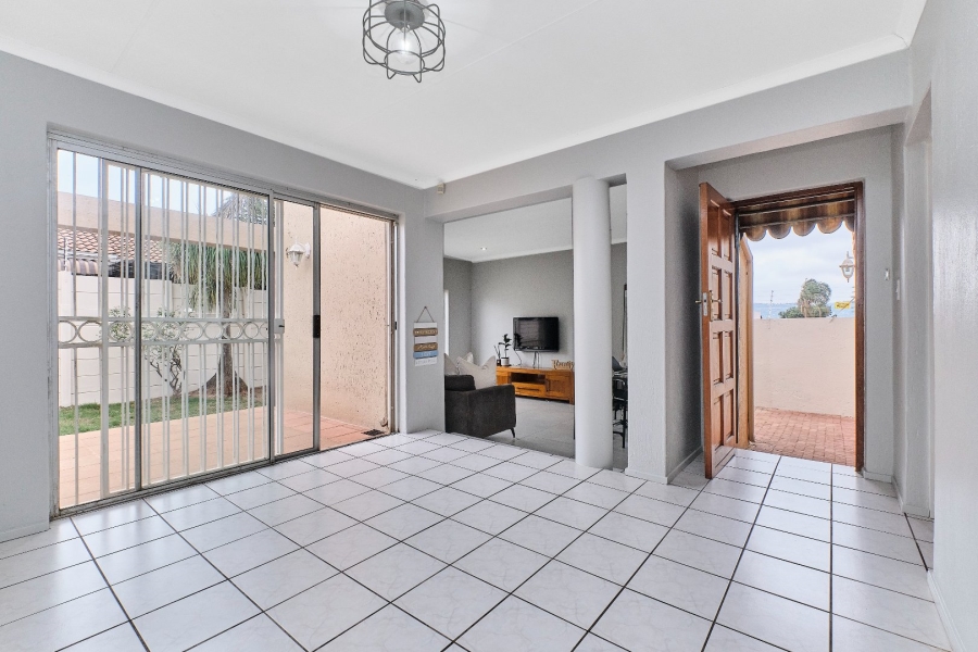 3 Bedroom Property for Sale in Weltevreden Park Gauteng