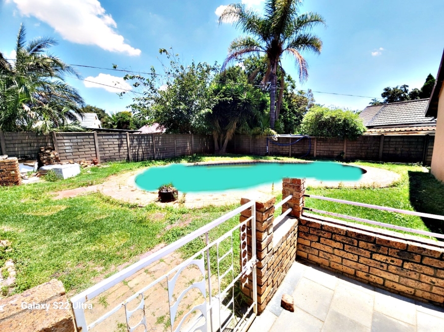 To Let 1 Bedroom Property for Rent in Birchleigh North Gauteng