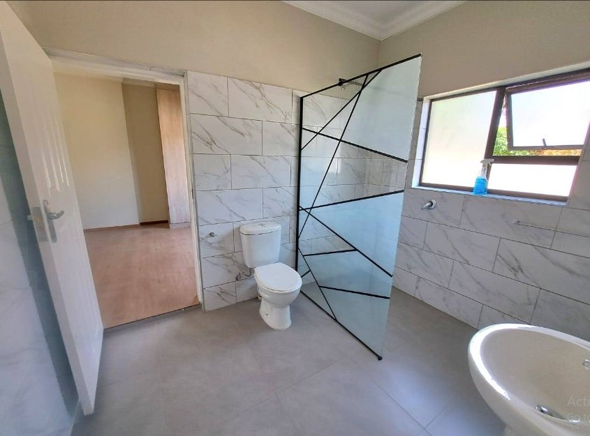 4 Bedroom Property for Sale in Mountain View Gauteng