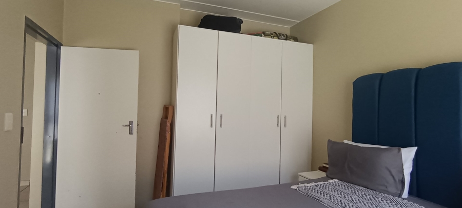 2 Bedroom Property for Sale in Grand Central Gauteng