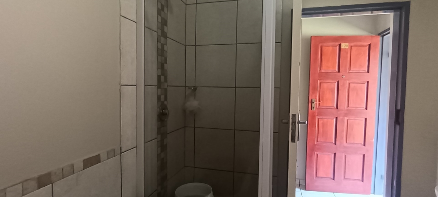 2 Bedroom Property for Sale in Grand Central Gauteng