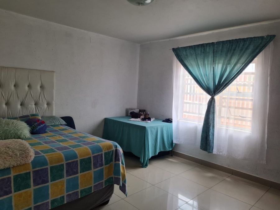  Bedroom Property for Sale in Lenasia South Gauteng