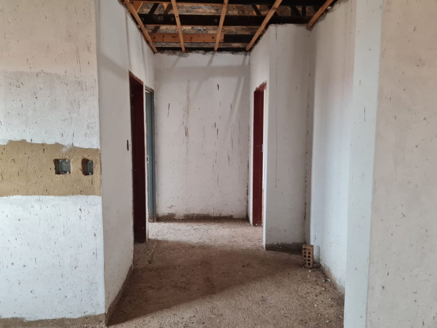  Bedroom Property for Sale in Lenasia South Gauteng