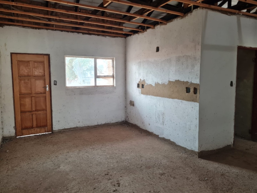  Bedroom Property for Sale in Lenasia South Gauteng