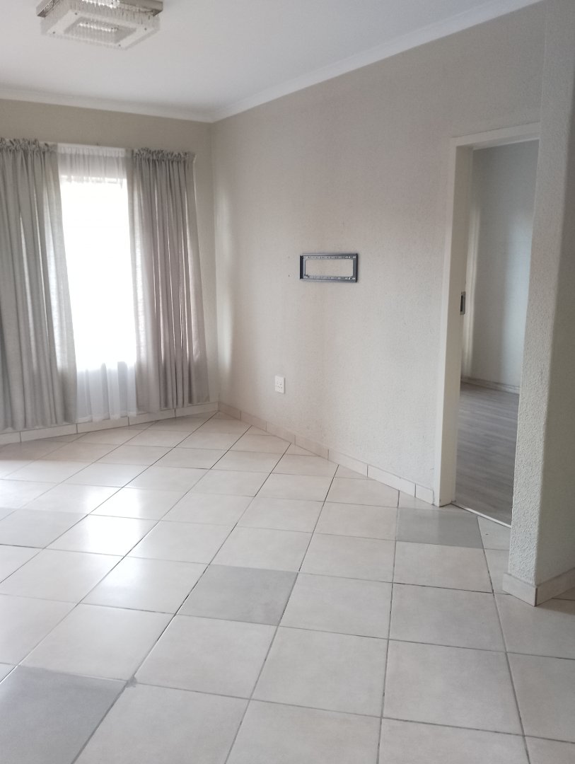 2 Bedroom Property for Sale in Danville Gauteng