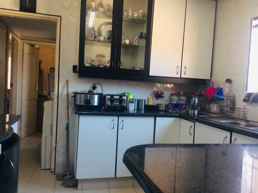 5 Bedroom Property for Sale in Lenasia Gauteng